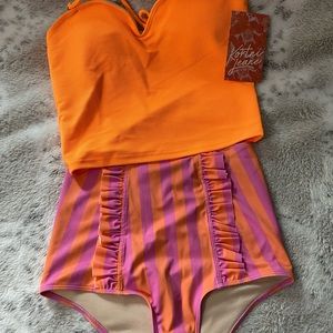 Kortni Jeane small top and xsmall bottoms